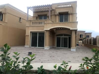 villa stand alone resale 540m in Royal Meadows compound very prime location elsheikh zayed