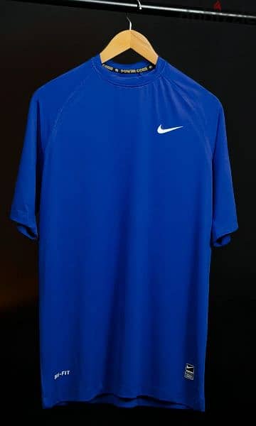 T shirts Nike  for sell مقاس  M 1