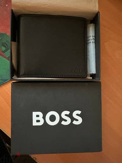 hugo boss wallet new collection