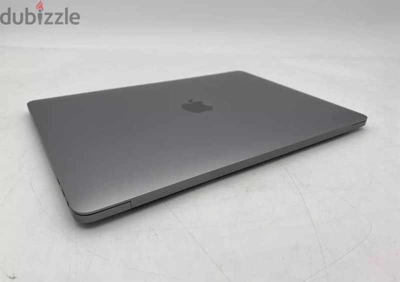 MacBook Pro 2019 CORE i5  16GB Ram 256 ssd 2