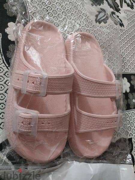 slippers size 38, 39 LE. 150 0