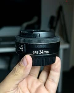 عدسة كانون 24mm, F2.8