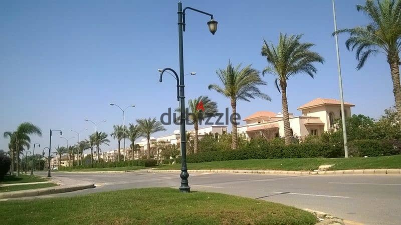 Villa for sale, twin house, 303 sqm, lowest price in Greens Compound, Sheikh Zayed, semi-finished, view on the lake and landscape 4