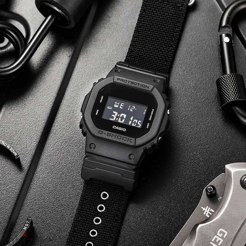 G-SHOCK DW-5600BBN-1DR 0