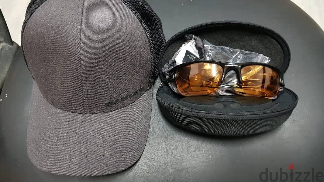 بسعر لقطة نضارة وكاب اوكي من امريكا  Oakley اوريجنال 2