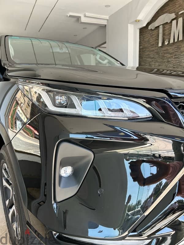 Toyota Fortuner 2025 brand new 4