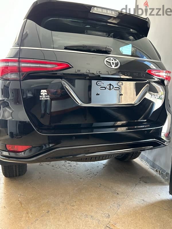 Toyota Fortuner 2025 brand new 5