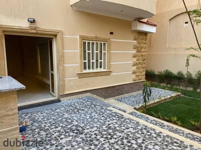 Apartment for rent, ground floor with garden, first used in El-Kronfol Villas