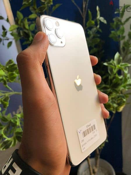 بأقل سعر iPhone 11pro max 256GB,512GB وفاتورة معتمدة 5