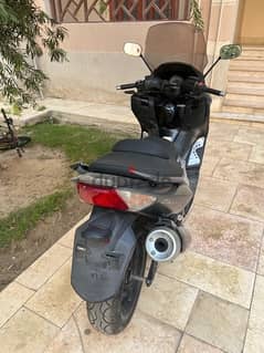 Yamaha t max