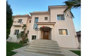 villa 1400m semi furnished for sale in katameya dunes New Cairo.