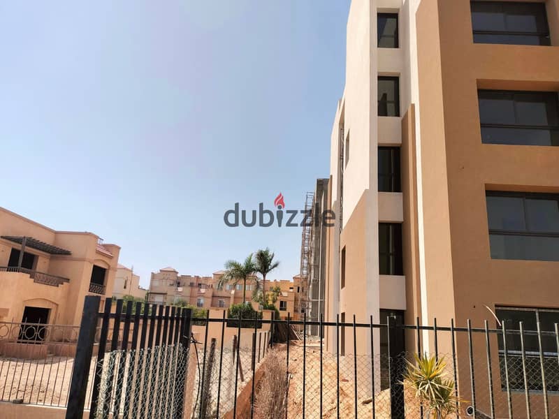 Apartment with a garden for sale with a distinctive view, in installments without interest, with a down payment of 344 thousand, the fastest delivery 7