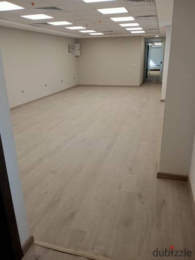 For Rent Office 332 M2 in 90th Street in Fifth Settlement