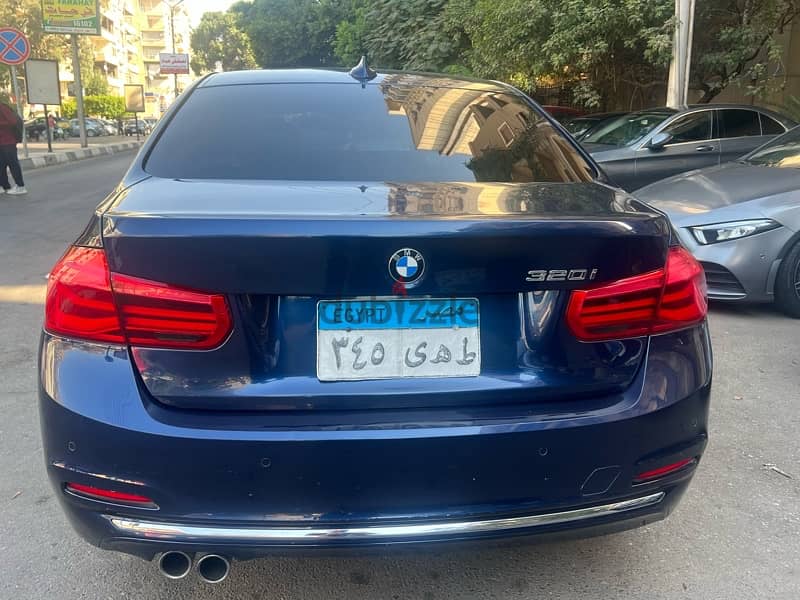 BMW 320 / 2018 / LUXURY / حالة الزيرو 2