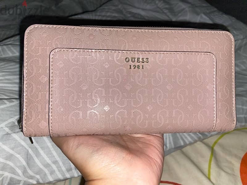 Guess wallet 1