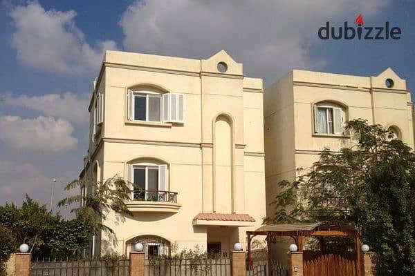 TownHouse For Sale Hadayek Elmohandseen Compound  240 Sqm Prime Location . 5