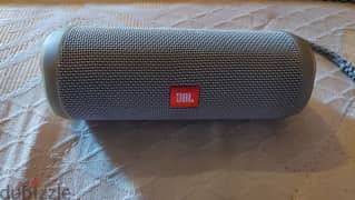 JBL F4