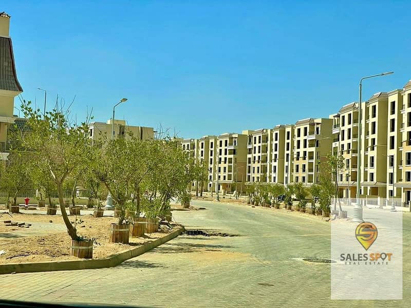 With a 42% discount, own a 131-meter apartment for sale on the Suez Road in Sarai Compound, in front of Madinaty 3