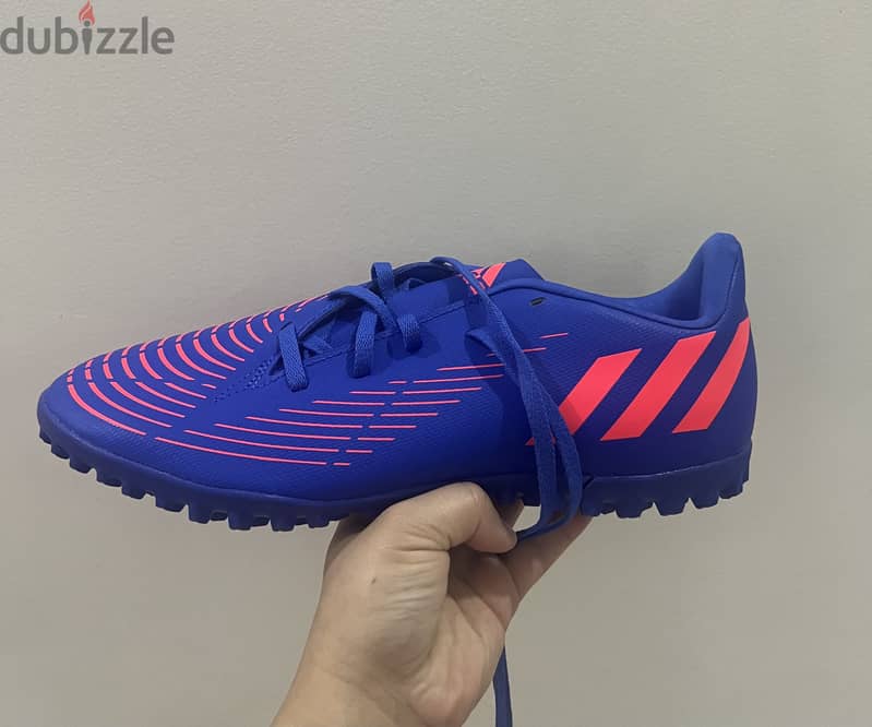 Football sneakers 1