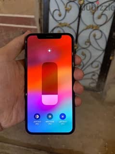 بيع او بدل ب اندرويد عالي iPhone Xs