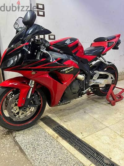 HONDA 1000RR  RACING BIKE