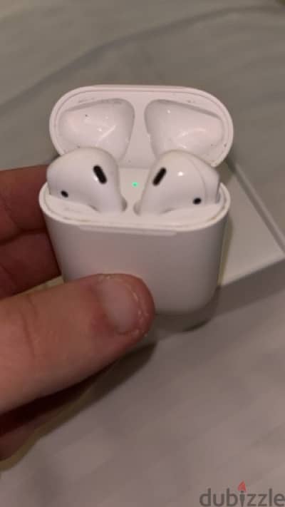 AirPods