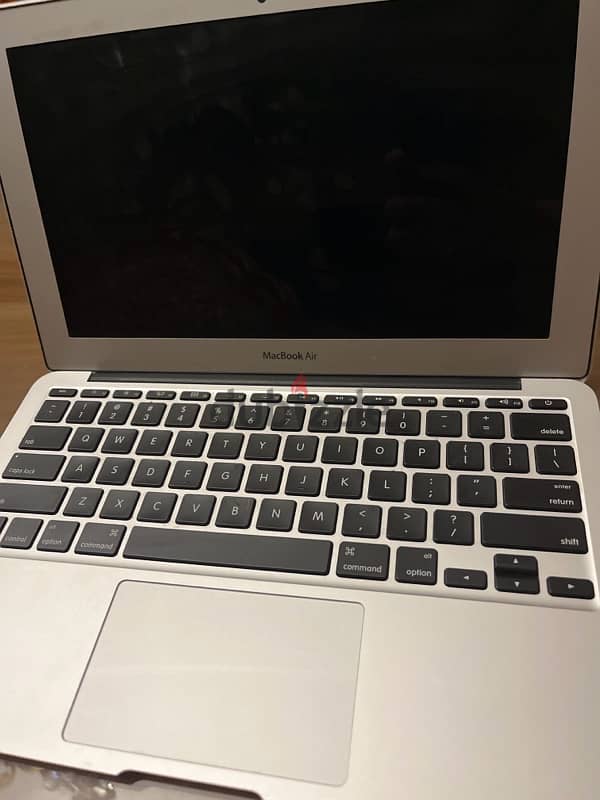 apple MacBook Air 0