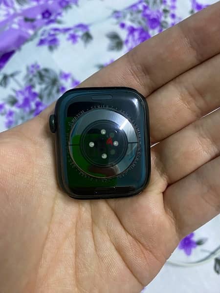 apple watch series 7 45mm للبيع 1