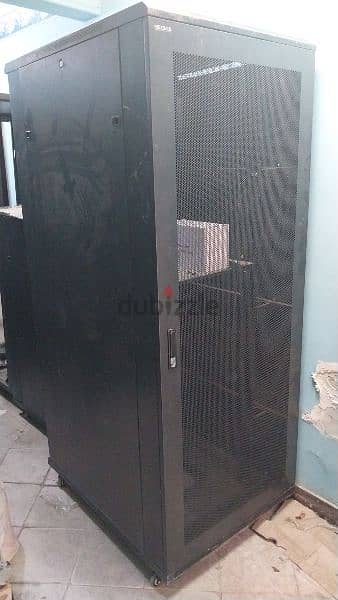 راك سيرفر Rack server IPS 42u 1