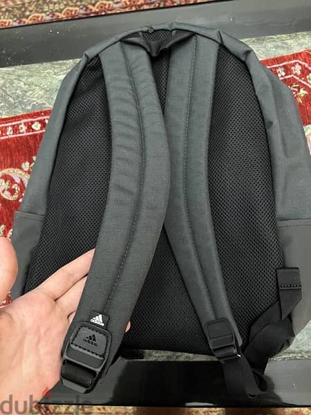 Adidas backpacks original شنطه اديداس اوريجنال 4