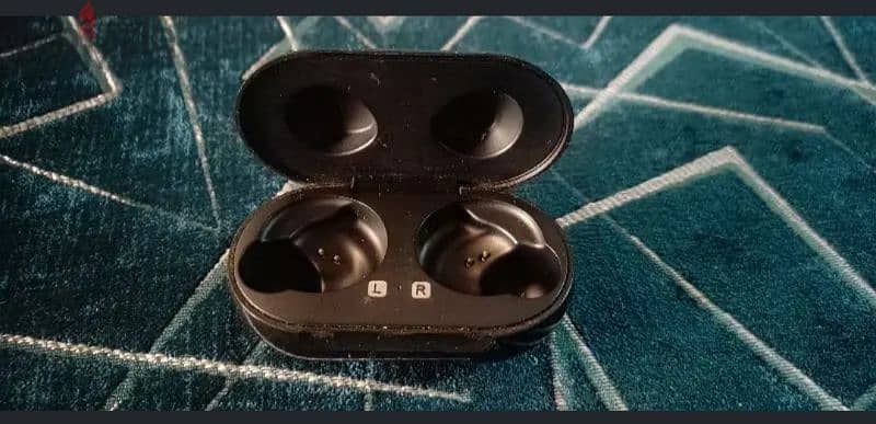 علبة سماعة samsung buds2 2