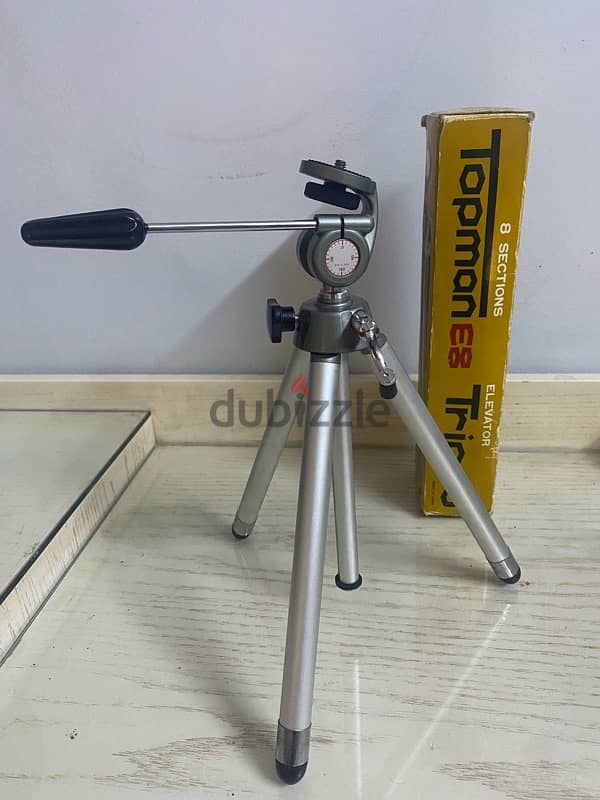 tripod e8 Top man 1