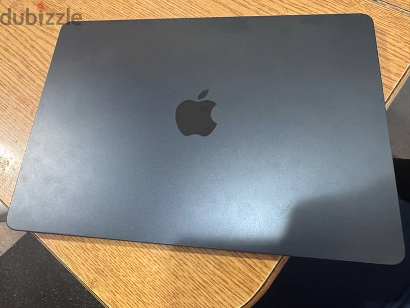 MacBook Air 13.6-inch 1