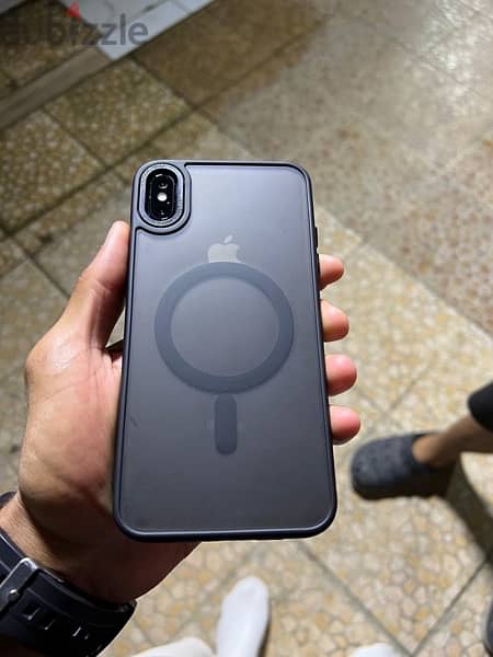 متاح iphone xs max للبدل ب iPhone 11 pro max فقط 3