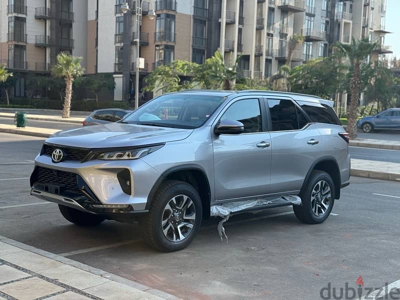 Toyota Fortuner 2025 2