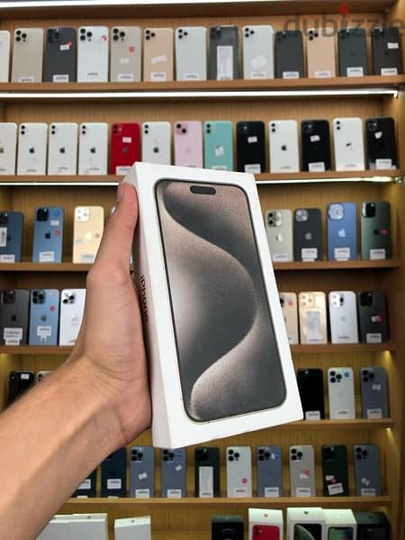 معروض للبيع بسعر مميز iPhone 15 Promax 256 GB  جديد متبرشم بضمان سنه 1