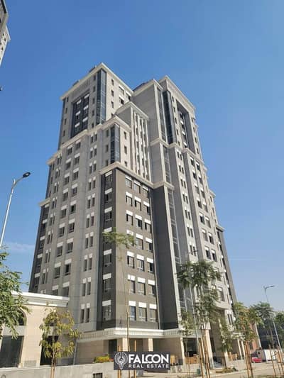 A distinctive administrative office in Maspero Towers Triangle, ready for delivery in installments