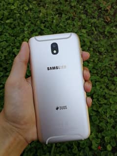 Samsung J7 Pro