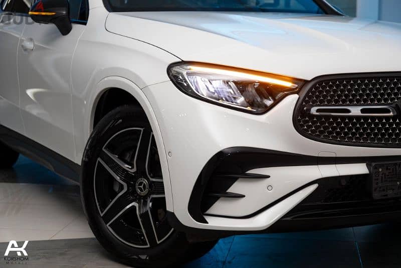 Mercedes Benz GLC200  COUpe 2024 ZRROo 4