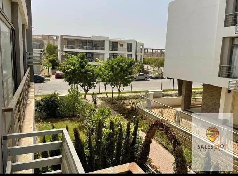 In Taj City Compound, I own an apartment With Garden for sale with a distinctive division and a 42% cash discount, directly in front of Cairo Airport 6