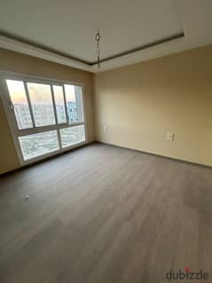 Apartment 207m with Acs rent Compound Hyde Park New Cairo