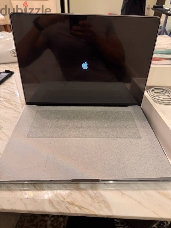 MacBook Pro 16 inch M1 Pro 1