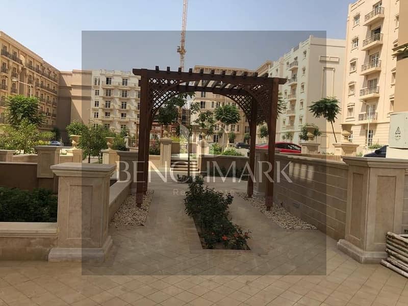 Apartment for sale 123 meters with a garden in Hyde Park Compound, New Cairo, Fifth Settlement, on 90th Street, next to Mivida, in installments 17