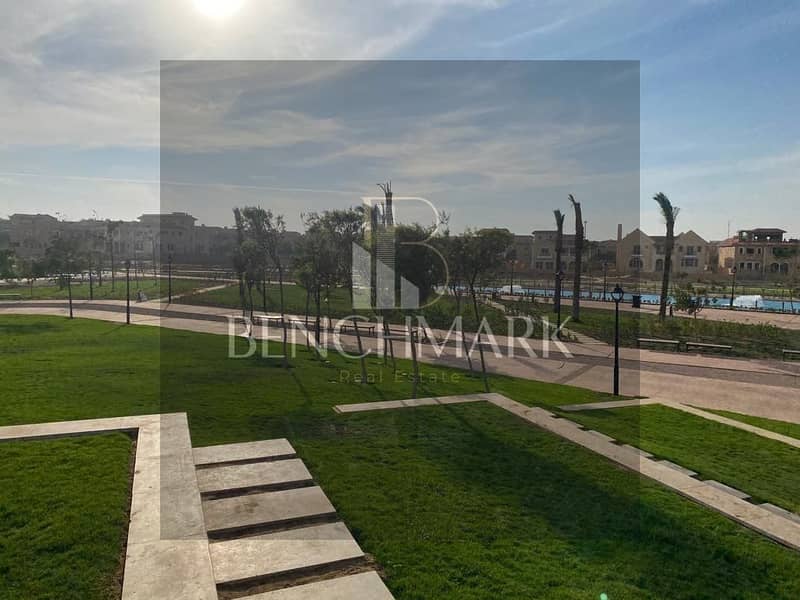 Apartment for sale 123 meters with a garden in Hyde Park Compound, New Cairo, Fifth Settlement, on 90th Street, next to Mivida, in installments 20