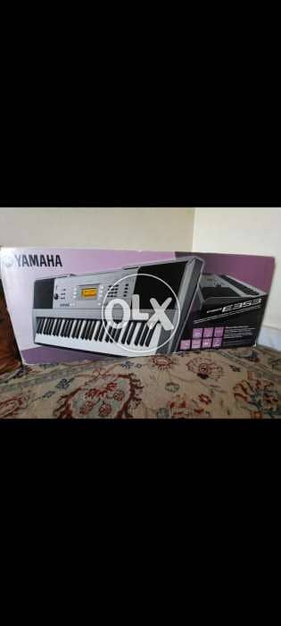 Yamaha Piano PSR-E353 as new