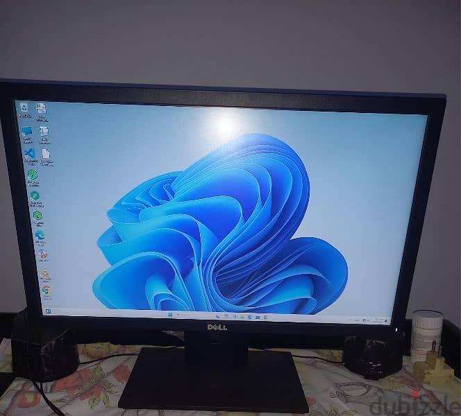 Dell desktop optiplex 3090 & monitor 22 1