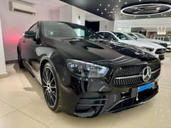 Mercedes-Benz E300 coupe  amg 2023