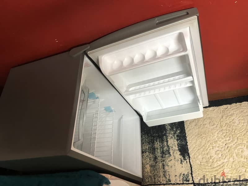 LG Mini Bar 92L Silver GL-131SLQ 7