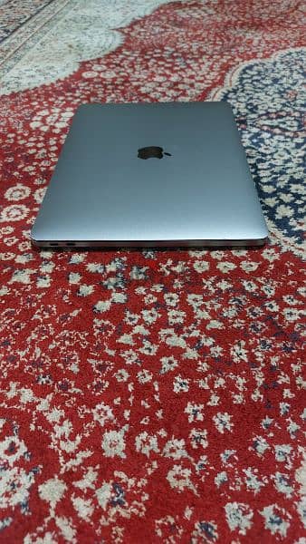 MacBook Pro 2017 i5 5