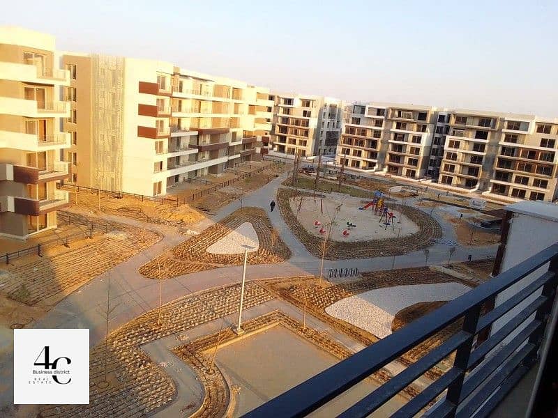 Ready to move Apartment 183m for sale corner Lowest price in palm hills new cairo 5